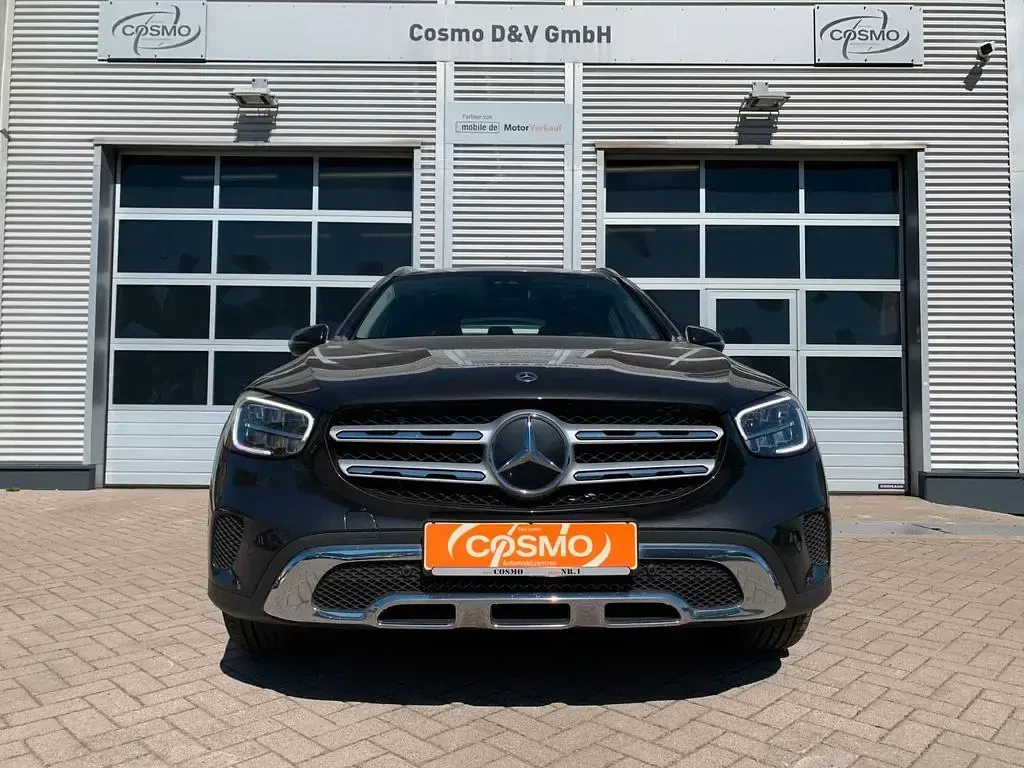 Gebraucht Mercedes GLC300e Exclusive 320 PS (235 kW) 2021 Grau SUV