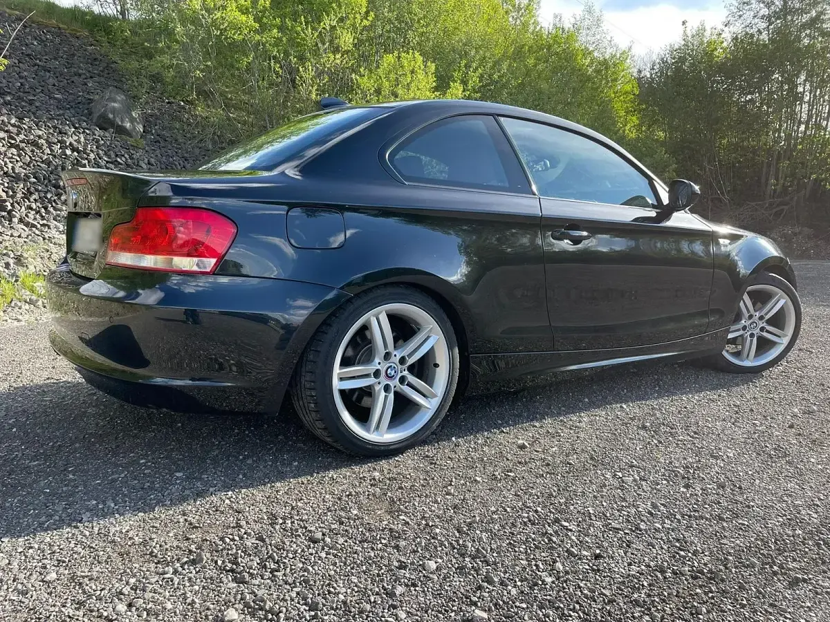 Używany BMW 118 Coupé 143 KM (105 kW) 2011 Czarny Coupe