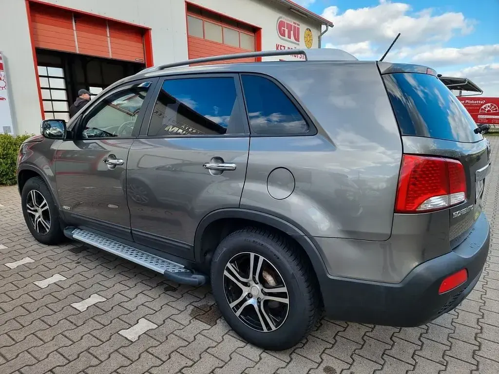 Gebraucht Kia Sorento Spirit 197 PS (144 kW) 2011 Grau SUV