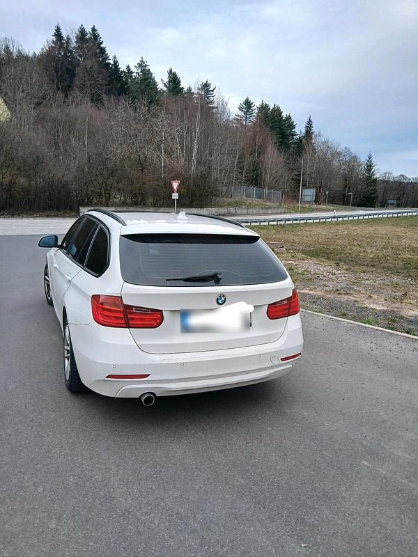 Gebraucht BMW 316 116 PS (85 kW) 2015 Weiß Kombi