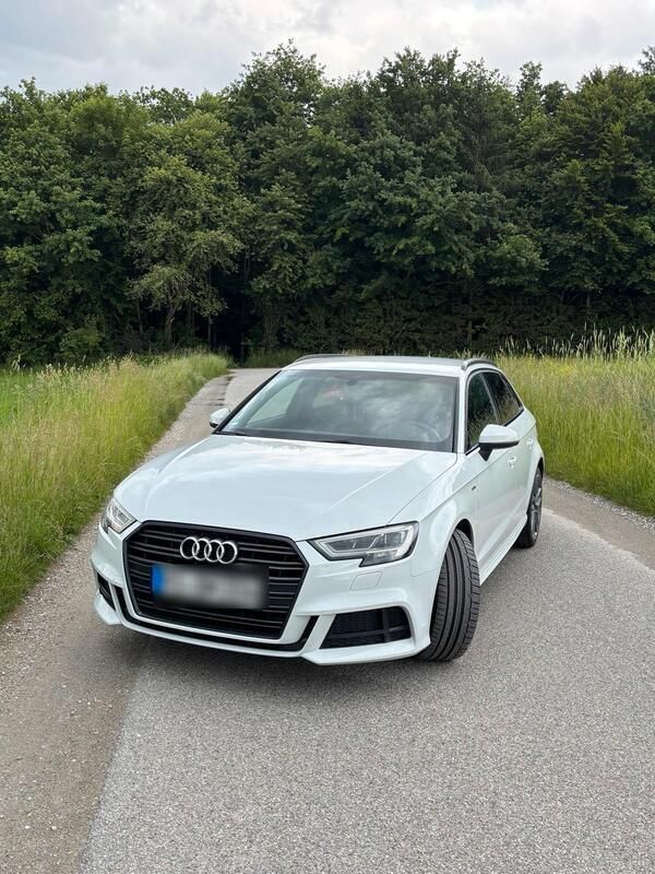 Weiß Gebraucht 2019 Audi A3 S-Line Limousine | 23.990 € (Fairer Preis) - Bild 1/4