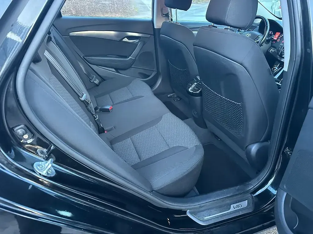 Gebraucht Hyundai i40 136 PS (100 kW) 2015 Schwarz Limousine