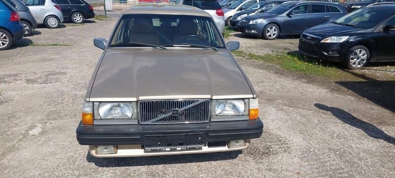 Beige Gebraucht 1986 Volvo 740 Kombi | 15.000 € - Bild 1/4