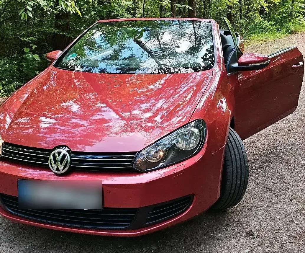 Gebraucht VW Golf Cabriolet 140 PS (102 kW) 2012 Rot Cabrio