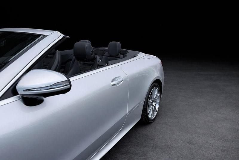 Gebraucht Mercedes E400 AMG 333 PS (244 kW) 2018 Silber Cabrio