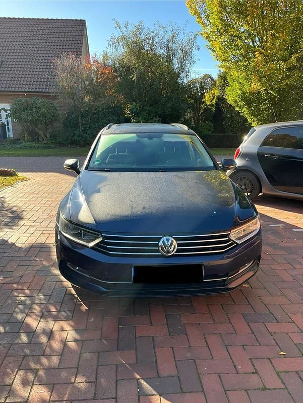 Gebraucht VW Passat 150 PS (110 kW) 2015 Blau Kombi