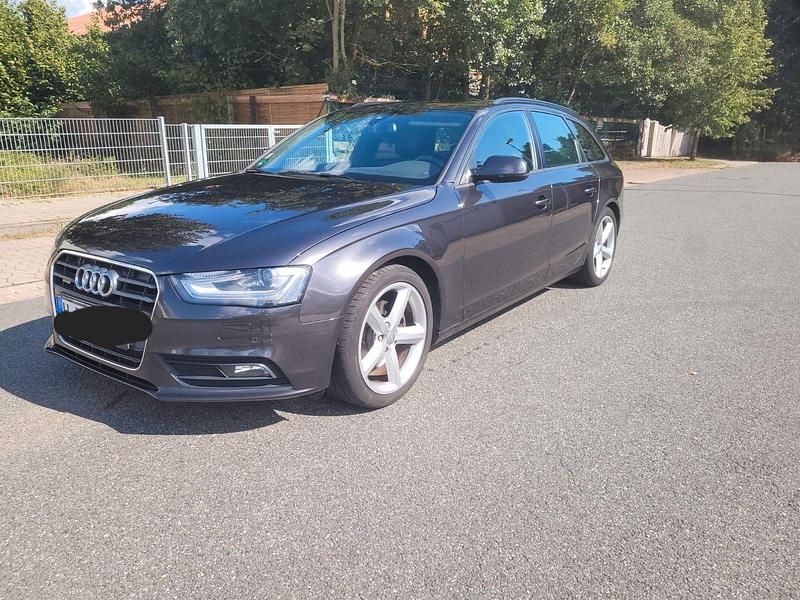 Schwarz Gebraucht 2013 Audi A4 Sport Kombi | 10.400 € (Fairer Preis) - Bild 1/4