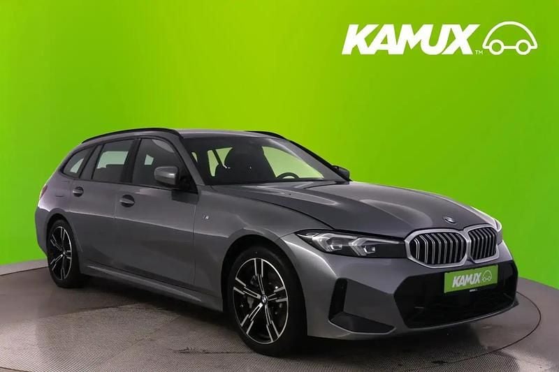 Silber / grau Gebraucht 2024 BMW 330 M Sport Kombi | 38.890 € (Superpreis) - Bild 1/4