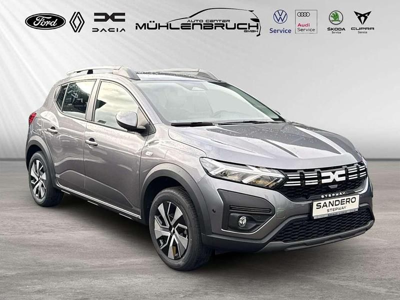 Neu Dacia Sandero Expression 91 PS (66 kW) 2025 Dolmitgrau Kleinwagen