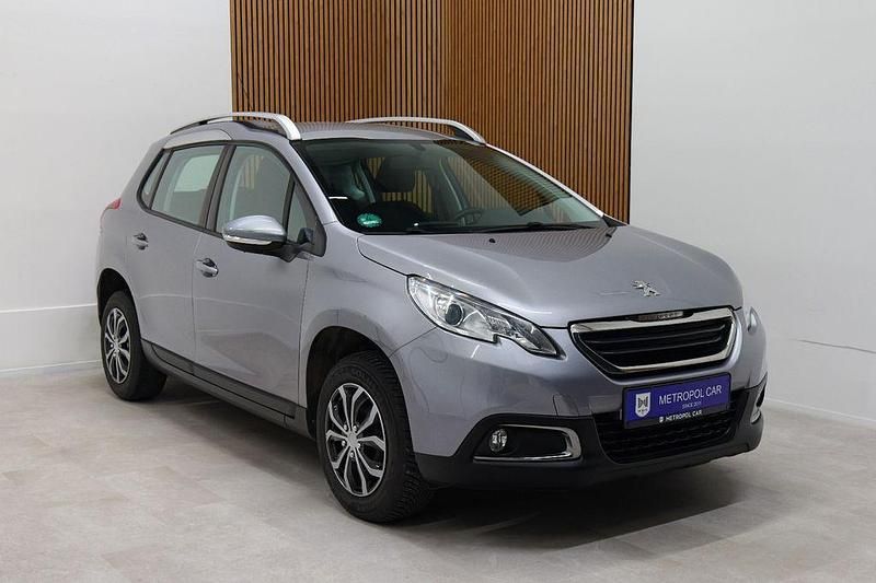 Grau Gebraucht 2013 Peugeot 2008 Active SUV | 6.990 € (Teuer) - Bild 1/4