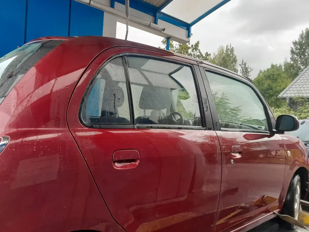 Gebraucht Daihatsu Trevis 60 PS (44 kW) 2007 Rot Kleinwagen