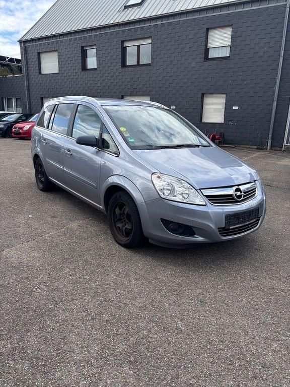 Silber Gebraucht 2008 Opel Zafira Edition Van / Kleinbus | 1.250 € (Superpreis) - Bild 1/4