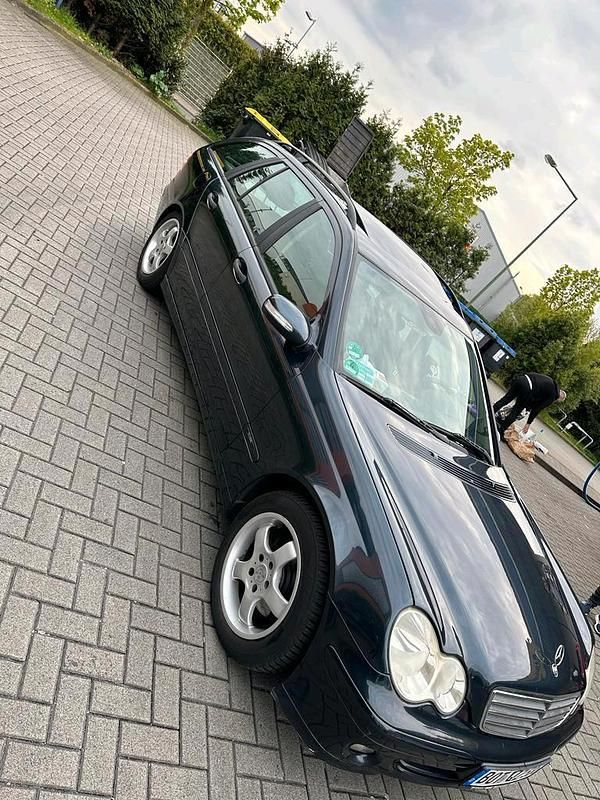 Gebraucht 2004 Mercedes C220 Kombi | 2.800 € (Fairer Preis) - Bild 1/4