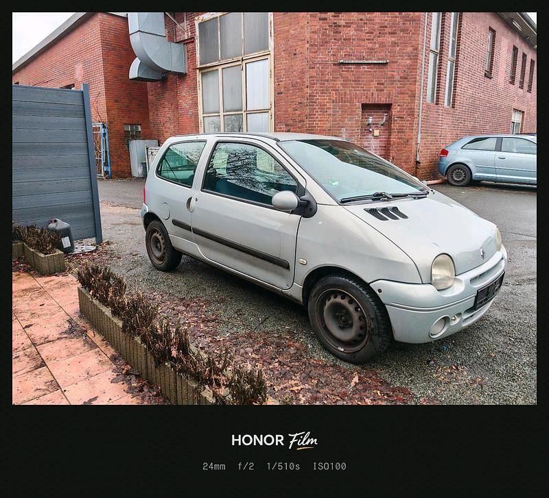 Gebraucht Renault Twingo 58 PS (42 kW) 2003 Silber Kleinwagen