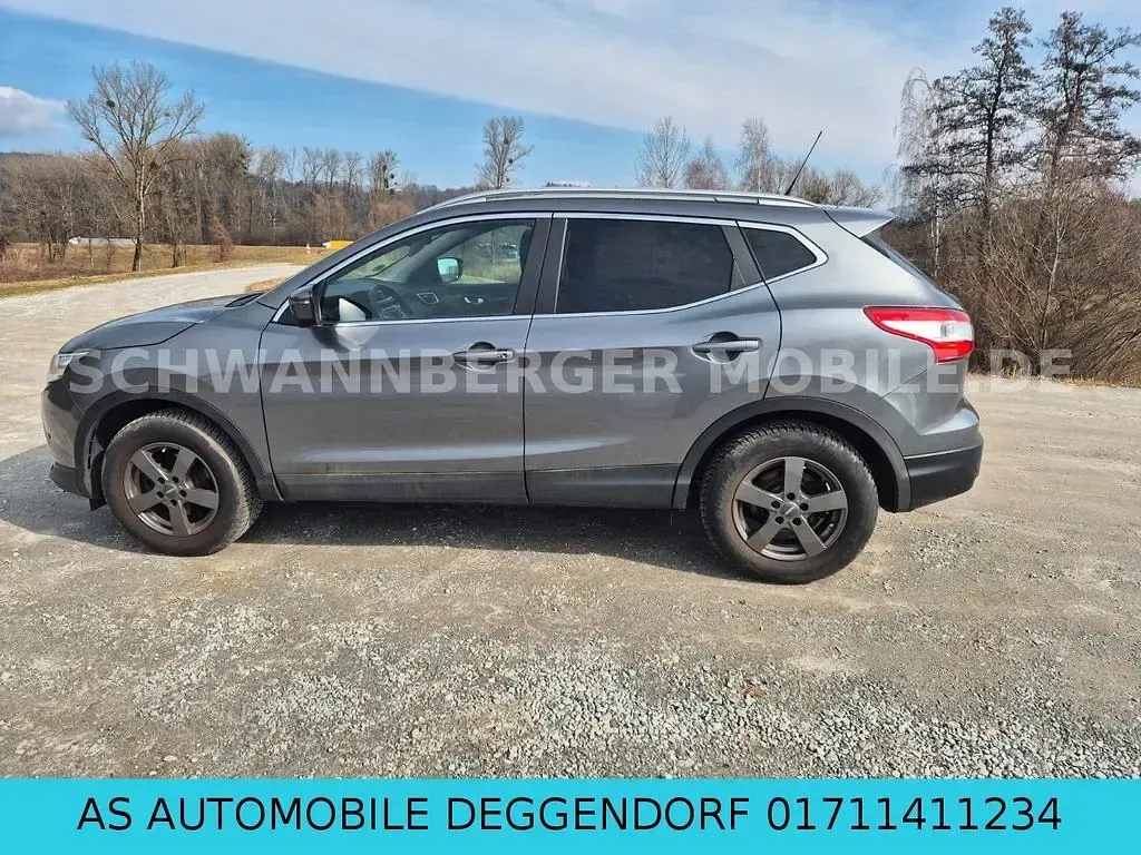 Gebraucht Nissan Qashqai N-Connecta 116 PS (85 kW) 2017 Grau SUV