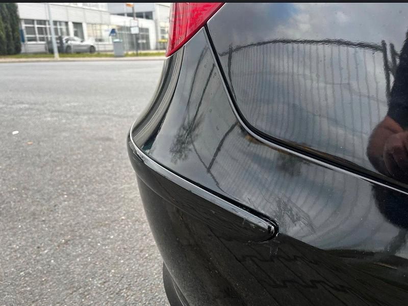 Gebraucht BMW 118 143 PS (105 kW) 2010 Schwarz Kleinwagen