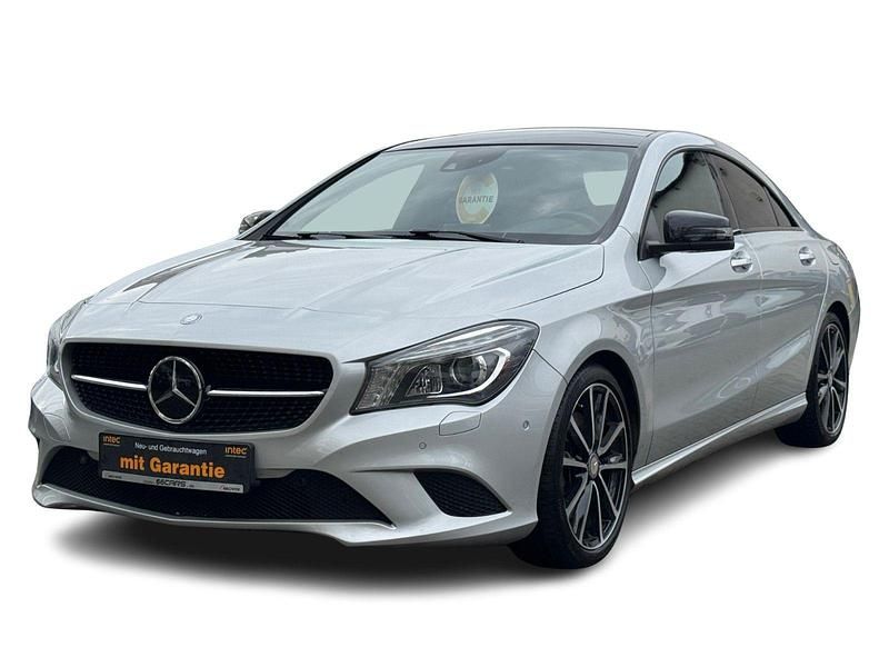 Silber Gebraucht 2013 Mercedes 250 Night Coupé | 18.280 € (Fairer Preis) - Bild 1/4