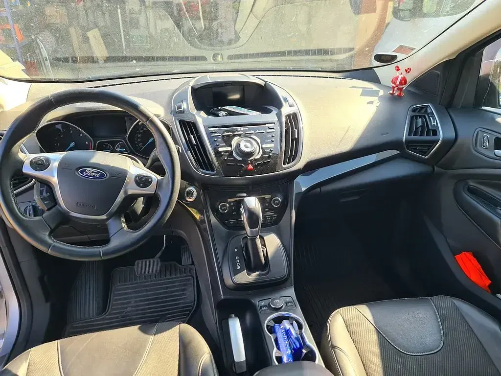 Gebraucht Ford Kuga Individual 179 PS (131 kW) 2015 Silber SUV
