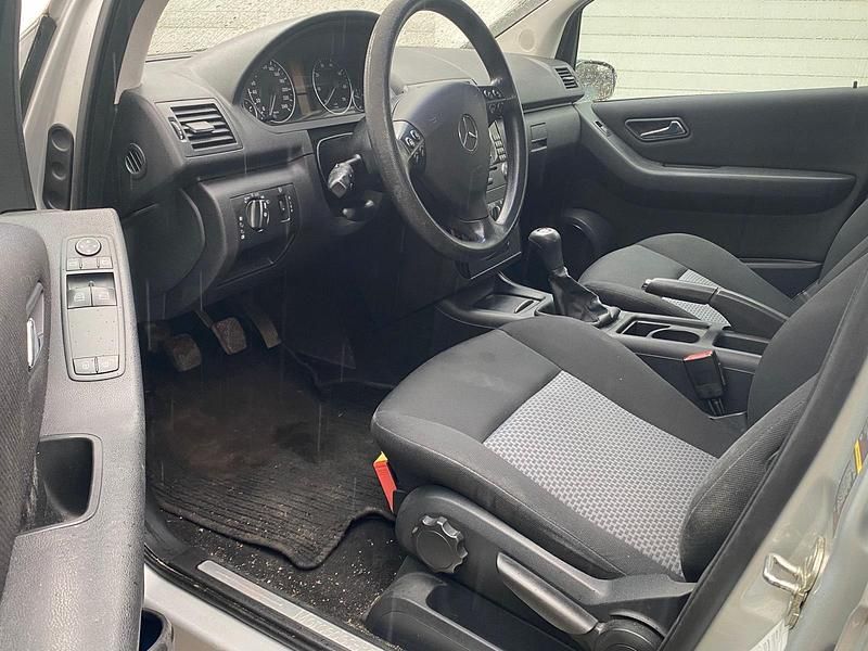 Gebraucht Mercedes A150 95 PS (69 kW) 2004 Silber Kleinwagen