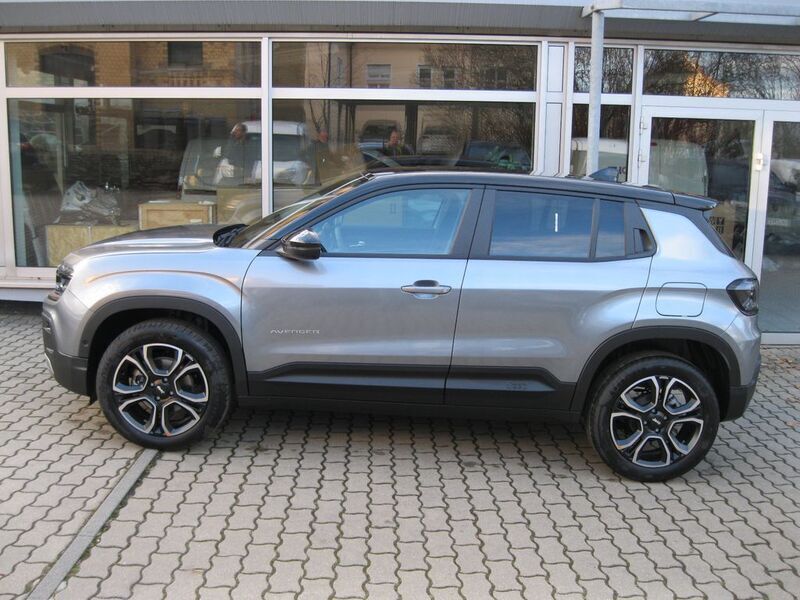 Neu Jeep Avenger Summit 101 PS (74 kW) 2025 Grau SUV