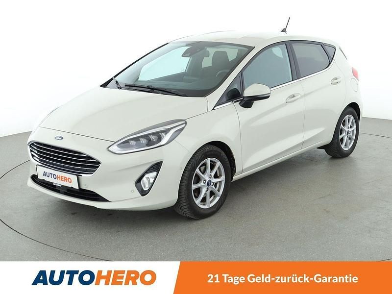 Weiß Gebraucht 2020 Ford Fiesta Titanium X Kleinwagen | 15.070 € (Fairer Preis) - Bild 1/3