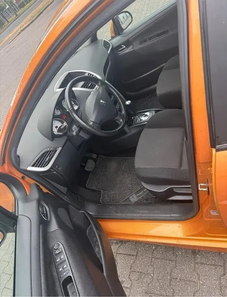 Gebraucht Peugeot 207 120 PS (88 kW) 2007 Orange Limousine