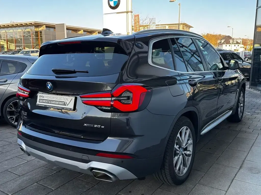 Gebraucht BMW X3 Performance 292 PS (214 kW) 2022 Sophistograu brillanteffekt (metallic) SUV