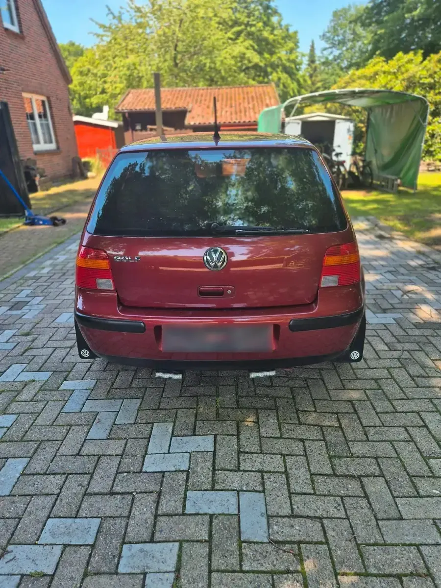 Gebraucht VW Golf III 75 PS (55 kW) 1998 Rot Limousine