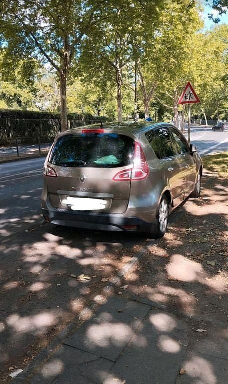 Gebraucht Renault Scénic III Dynamique 110 PS (80 kW) 2010 Beige Van / Kleinbus