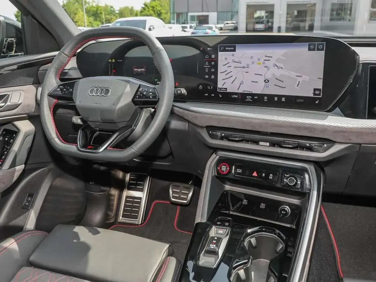 Gebraucht Audi Q5 Sport 204 PS (150 kW) 2025 Tamboragrau metallic SUV