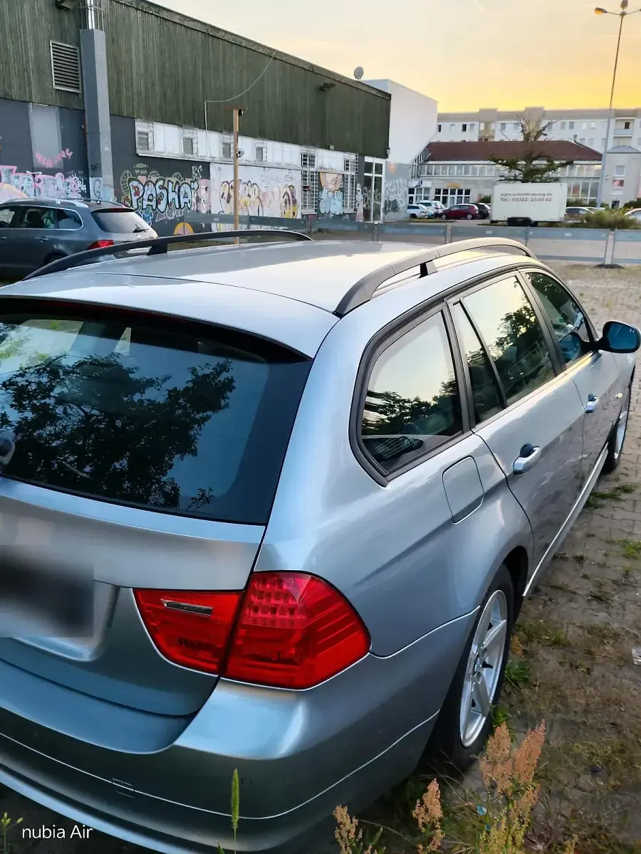 Gebraucht BMW 320 150 PS (110 kW) 2008 Grün Limousine