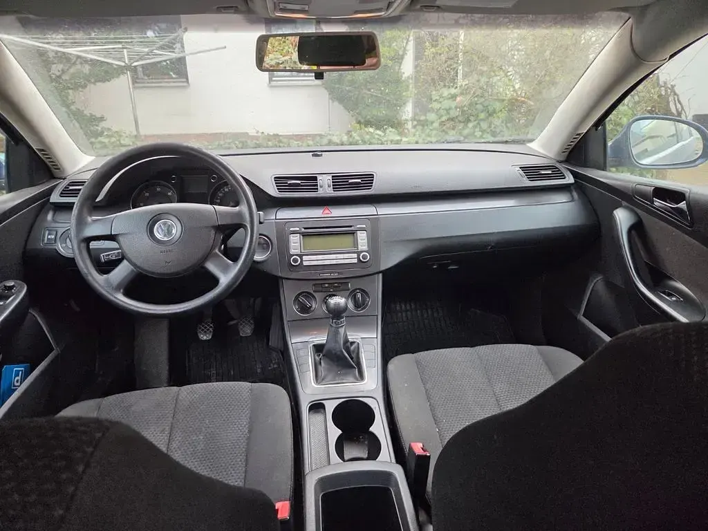 Second-hand VW Passat Comfortline 105 CP (77 kW) 2007 Berlinǎ