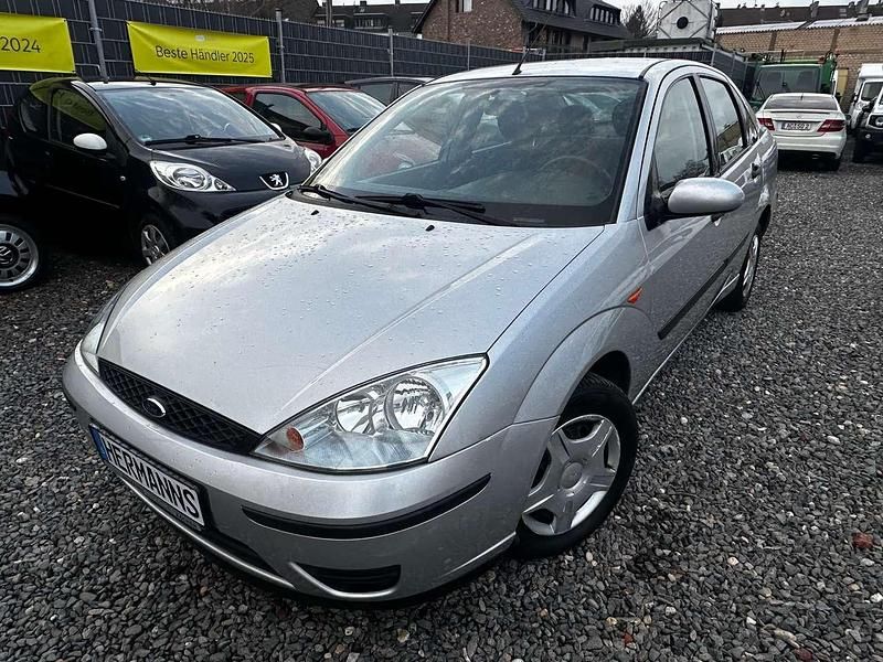 Gebraucht Ford Focus Trend 101 PS (74 kW) 2003 Grau Limousine