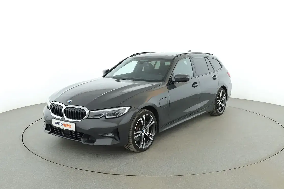 Gebraucht BMW 330e Sport Line 2021 Kombi