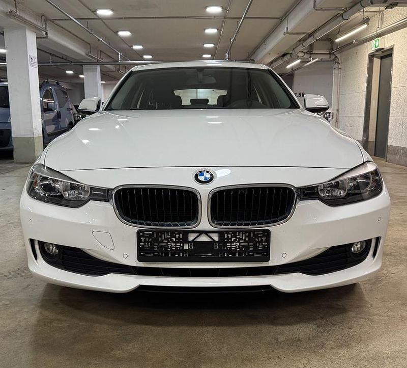 Usata BMW 318 143 CV (105 kW) 2013 Bianco Station wagon