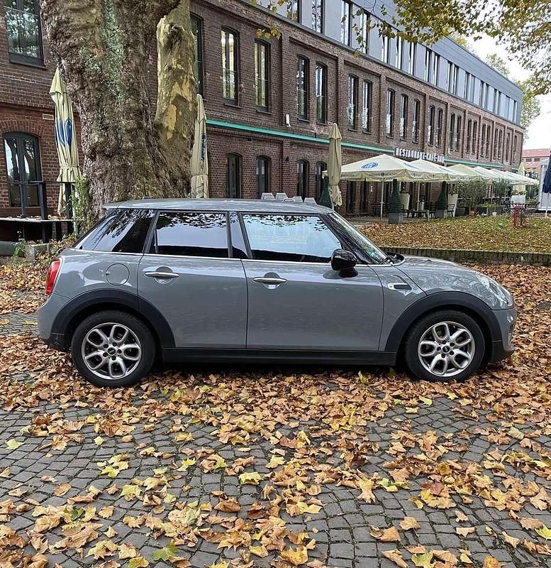Grau Gebraucht 2016 Mini ONE Pepper Kleinwagen | 11.700 € (Fairer Preis) - Bild 1/4