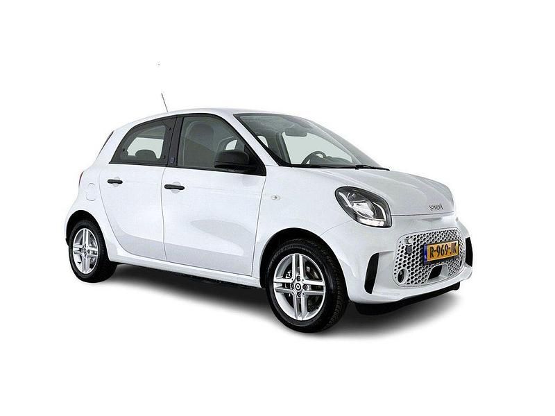 Weiß Gebraucht 2022 Smart ForFour Electric Drive Limousine | 10.445 € (Fairer Preis) - Bild 1/4