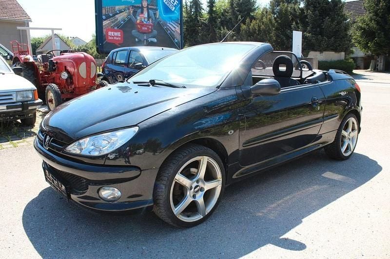 Schwarz Gebraucht 2006 Peugeot 206 CC Filou Cabrio | 690 € (Superpreis) - Bild 1/4