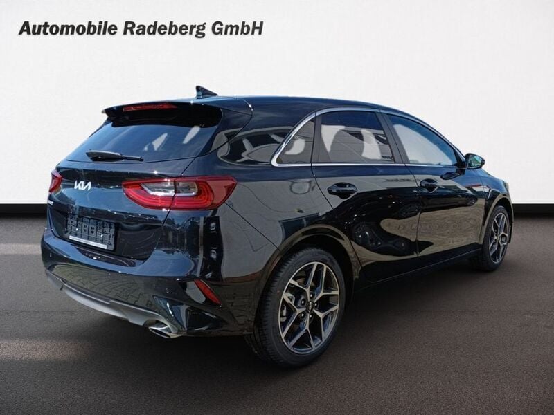 Neu Kia Ceed 140 PS (102 kW) 2025 Schwarz Kleinwagen