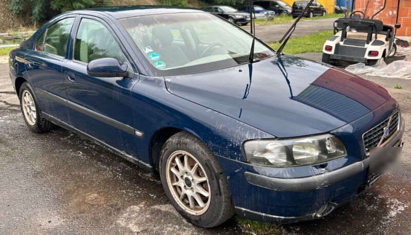 Blau Gebraucht 2002 Volvo S60 Comfort Limousine | 2.399 € (Guter Preis) - Bild 1/4