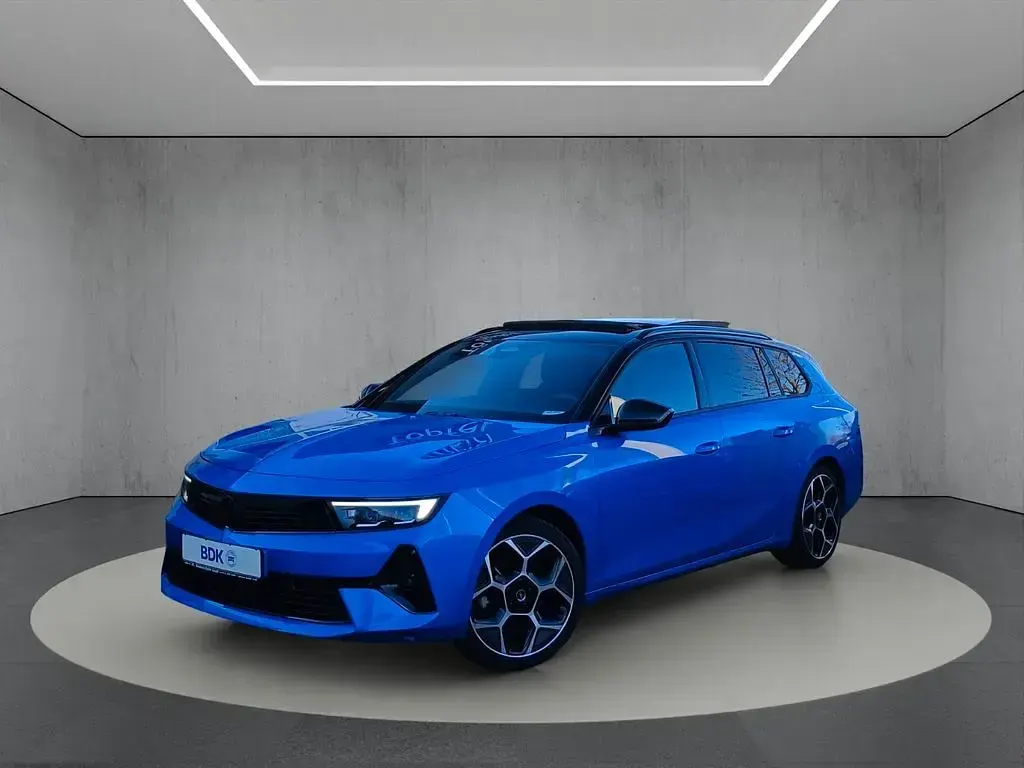 Gebraucht Opel Astra Ultimate 131 PS (96 kW) 2024 Blau Kleinwagen