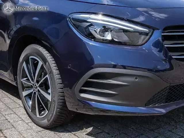 Gebraucht Mercedes T180 Progressive 116 PS (85 kW) 2025 Andere Van / Kleinbus