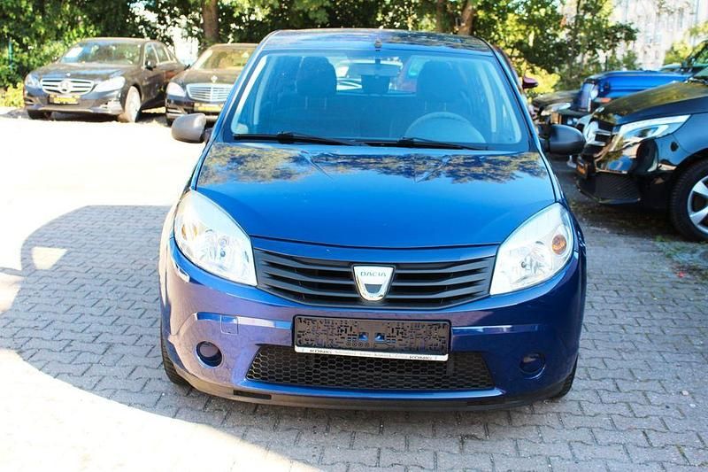 Gebraucht Dacia Sandero Basis 75 PS (55 kW) 2009 Blau Limousine