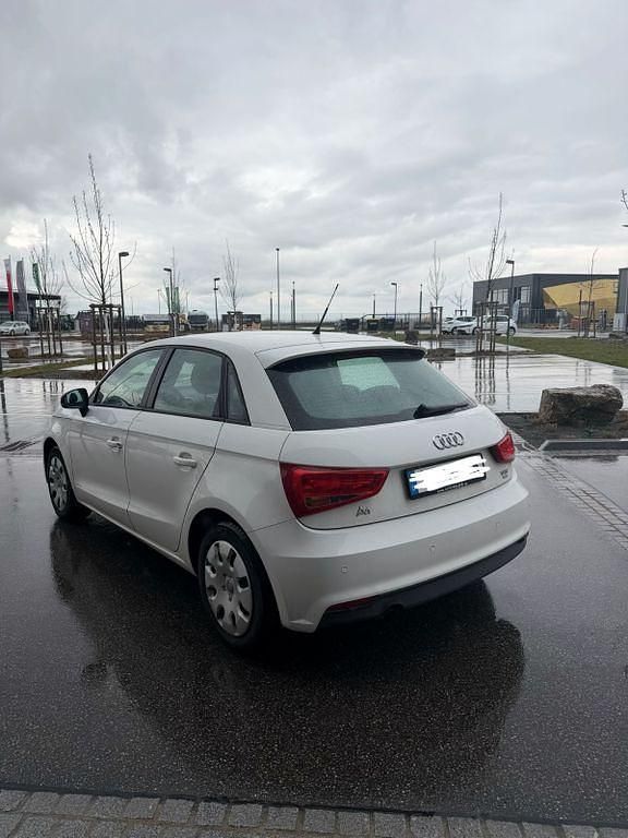 Gebraucht Audi A1 Sportback 95 PS (69 kW) 2016 Weiß Kleinwagen
