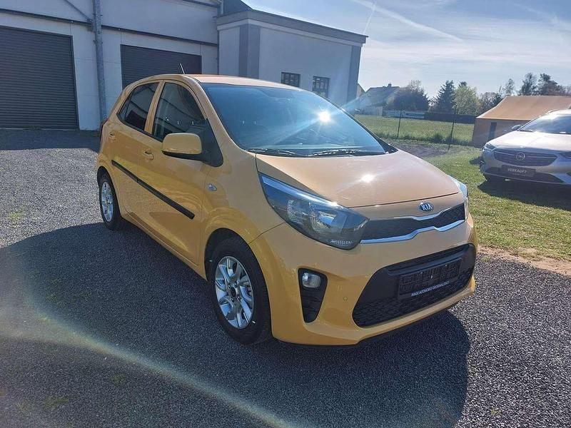 Gebraucht Kia Picanto DREAM-TEAM Edition 67 PS (49 kW) 2018 (b2y) honey bee yellow met. Kleinwagen