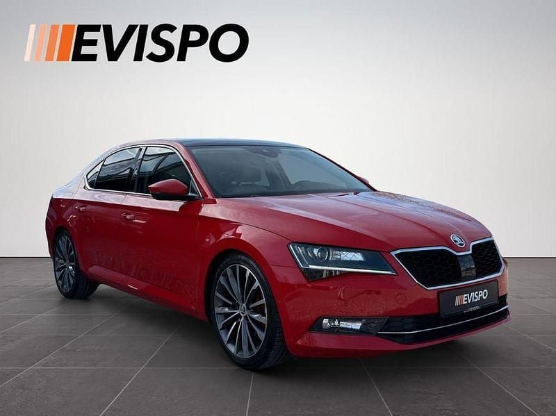 Gebraucht Skoda Superb 280 PS (205 kW) 2016 Rot Limousine