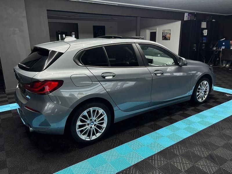 Gebraucht BMW 118 Advantage 150 PS (110 kW) 2023 Grau Kleinwagen