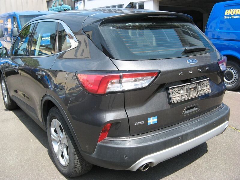 Gebraucht Ford Kuga Titanium 190 PS (139 kW) 2020 Grau SUV