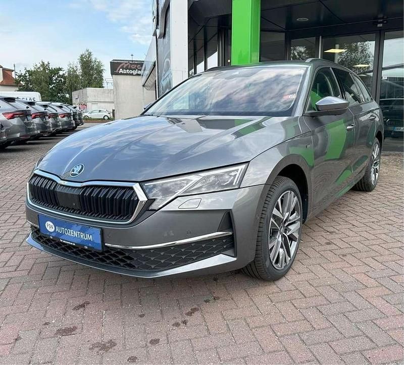 Grau (graphite grau) Neu 2025 Skoda Octavia Tour Kombi | 40.500 € (Etwas zu teuer) - Bild 1/4