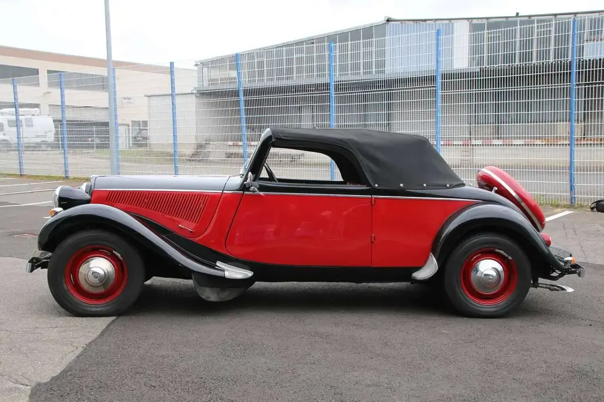 Gebraucht Citroën Traction Avant 56 PS (41 kW) 1952 Schwarz Cabrio